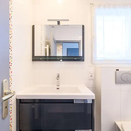 Casa vacanze Maison Charmante Avec Jardin Privé - 4 Pers. - Fr-1-877-12 *